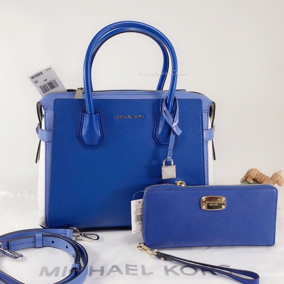 Michael Kors Handbags - NWT Michael Kors Mercer Belted Satchel Set
